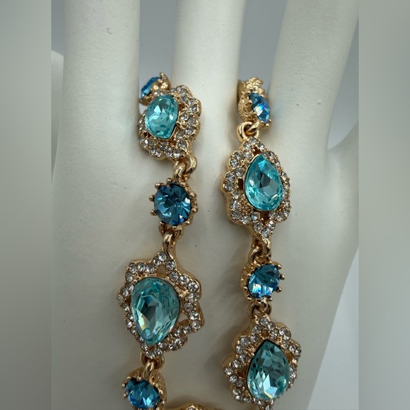 Marchesa Luxury Gold-Tone Bracelet with Aqua & Sapphire Blue Crystals - Picture 8 of 16